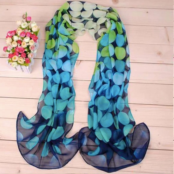 Accessories - New polkadot scarf